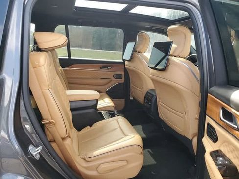 Used 2024 Jeep Grand Cherokee L Summit AWD/4WD image 24