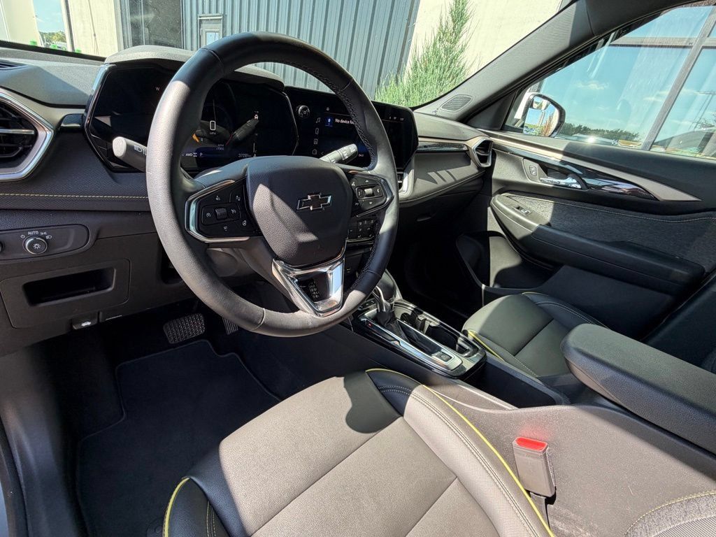 Used 2024 Chevrolet TrailBlazer ACTIV AWD/4WD image 7