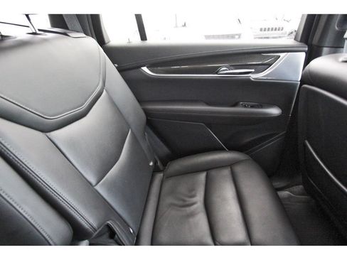 Used 2024 Cadillac XT6 Sport w/ Technology Package AWD/4WD image 11