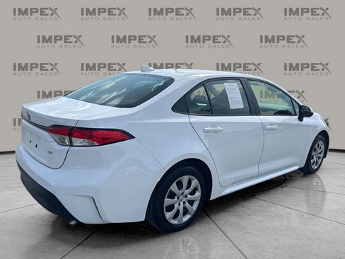 Used 2024 Toyota Corolla LE image 5