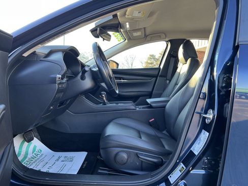 Used 2023 MAZDA MAZDA3 s image 17