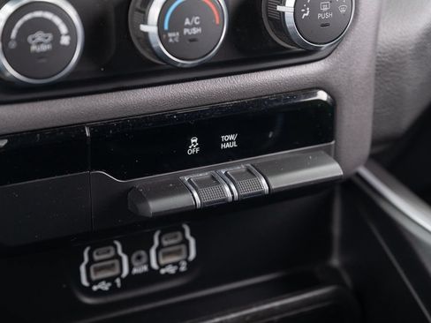 Used 2023 RAM 1500 Big Horn AWD/4WD image 35