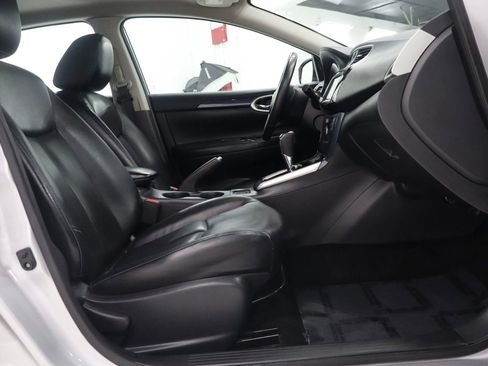 Used 2019 Nissan Sentra SR w/ Premium Package (SR) image 22