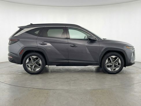 Used 2025 Hyundai Tucson SEL AWD/4WD image 11