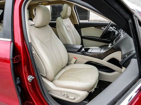 Used 2019 Lincoln Nautilus Reserve image 36