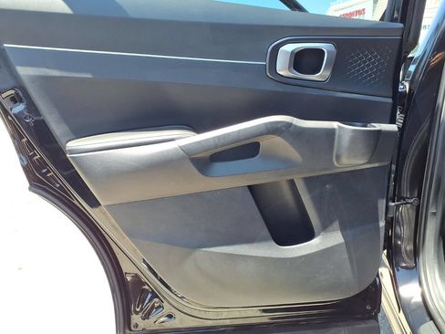 Certified 2023 Kia Sorento S w/ Panoramic Sunroof Package FWD image 22