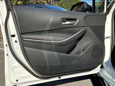 Certified 2025 Toyota Corolla SE image 20