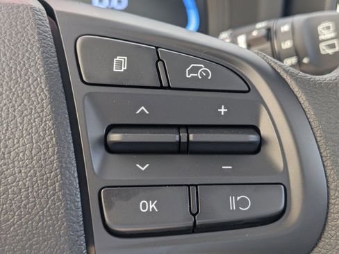 New 2025 Hyundai Venue SE image 26