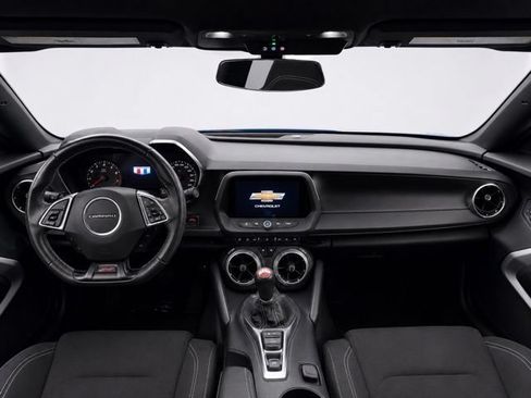 Used 2023 Chevrolet Camaro SS RWD image 15