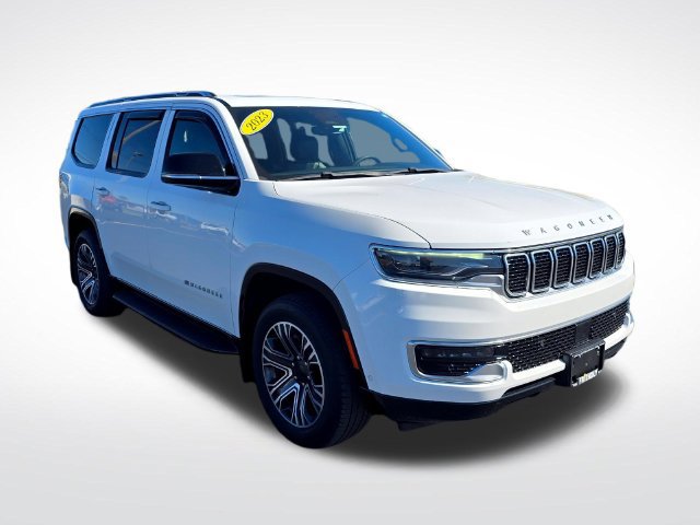 Used 2023 Jeep Wagoneer 4WD w/ Premium Group I image 3
