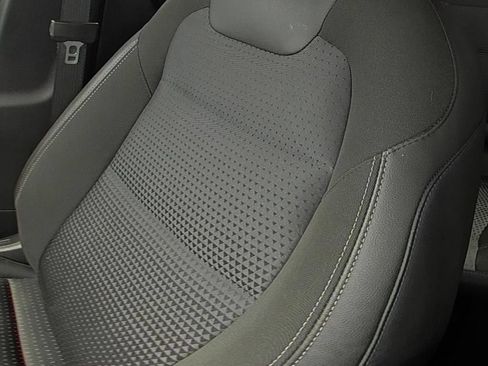 Certified 2024 Chevrolet Trax LT FWD image 12