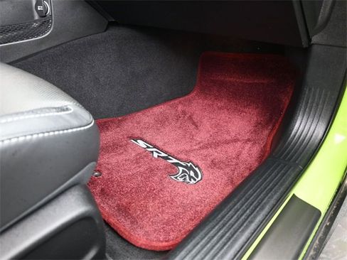 Used 2019 Dodge Challenger SRT Hellcat image 22