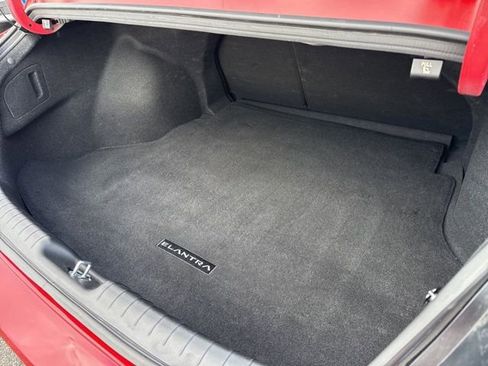 Used 2023 Hyundai Elantra Limited image 30