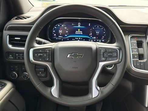 Used 2024 Chevrolet Tahoe Z71 w/ Luxury Package AWD/4WD image 24