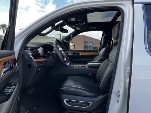 Used 2024 Jeep Grand Wagoneer Series III w/ Rear Seat Video Group 1 image 21