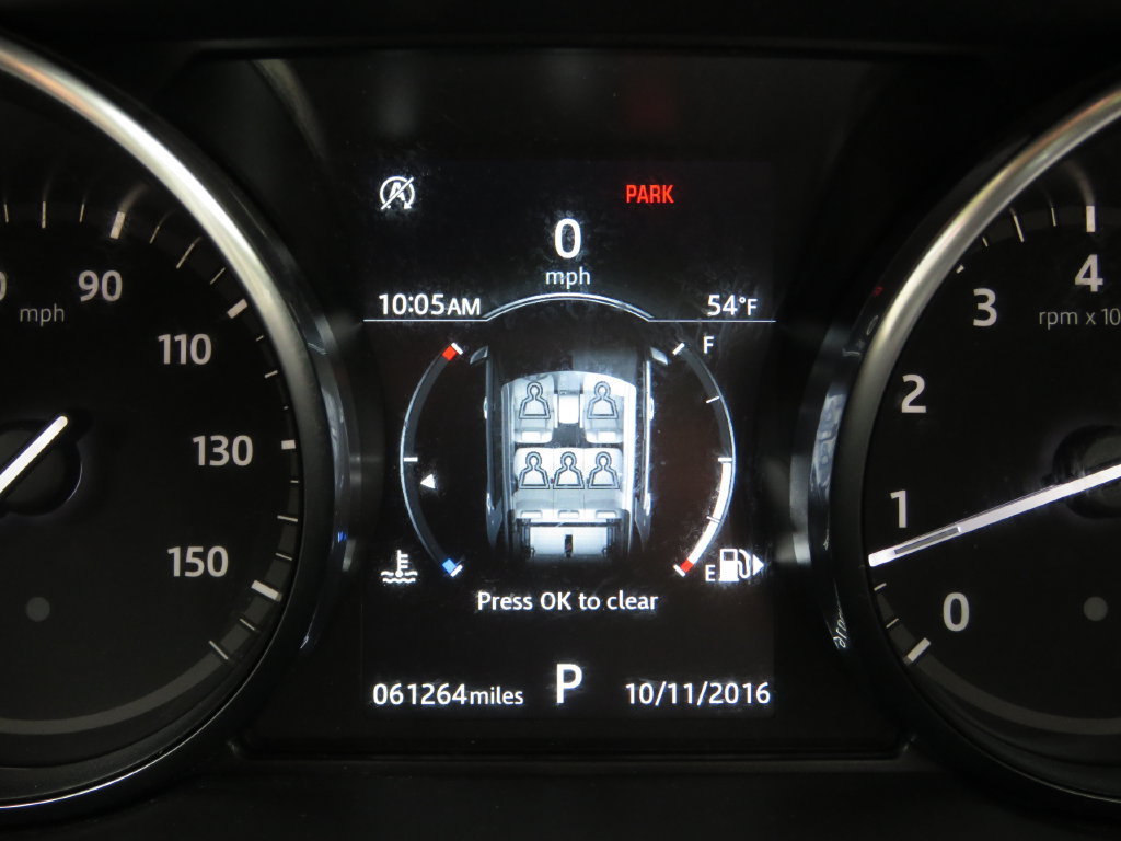 Used 2019 Land Rover Discovery Sport HSE Luxury AWD/4WD image 21