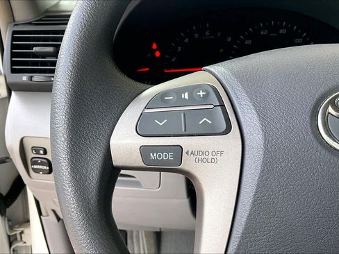 Used 2009 Toyota Camry FWD image 21