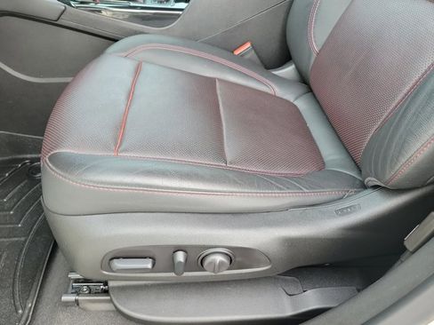 Used 2019 Chevrolet Blazer RS image 14