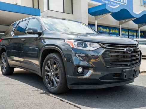 Used 2020 Chevrolet Traverse RS AWD/4WD image 1