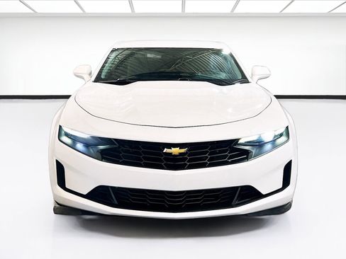 Used 2019 Chevrolet Camaro LT image 2