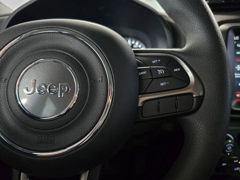 Used 2022 Jeep Renegade Sport w/ Sport Appearance Group AWD/4WD image 16
