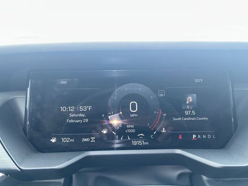 Used 2024 GMC Acadia AT4 w/ Luxury Package image 18