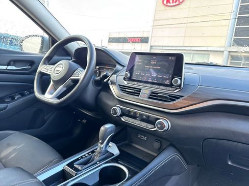 Used 2023 Nissan Altima 2.5 SV image 33