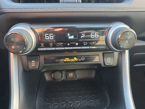 Used 2024 Toyota RAV4 XLE image 27