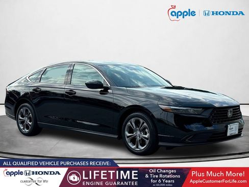 Used 2023 Honda Accord EX image 1