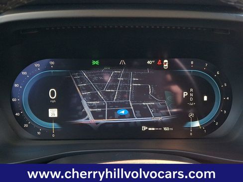Certified 2025 Volvo XC40 B5 Plus image 21