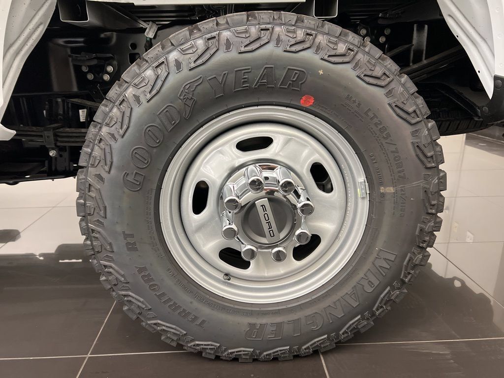 New 2026 Ford F350 XL w/ 360-Degree Camera Package AWD/4WD image 7