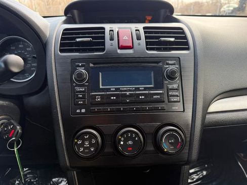 Used 2014 Subaru Crosstrek 2.0i Premium image 8