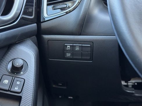 Used 2014 MAZDA MAZDA3 i Touring w/ Moonroof Package 1 image 32