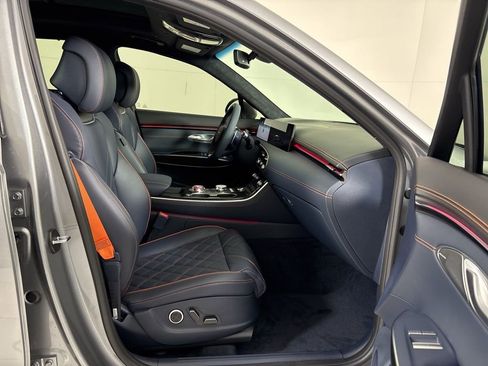 New 2026 Genesis GV70 3.5T Sport Prestige AWD/4WD image 12