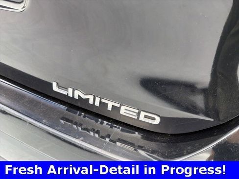 Used 2023 Toyota Highlander Limited image 22