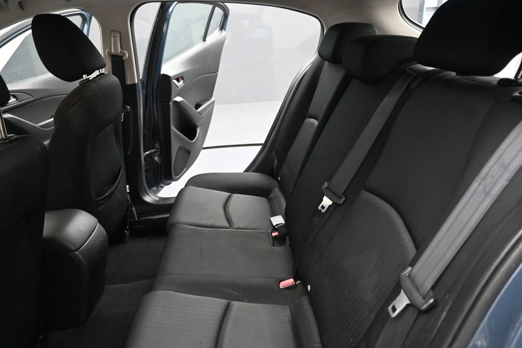 Used 2015 MAZDA MAZDA3 i Sport FWD image 14