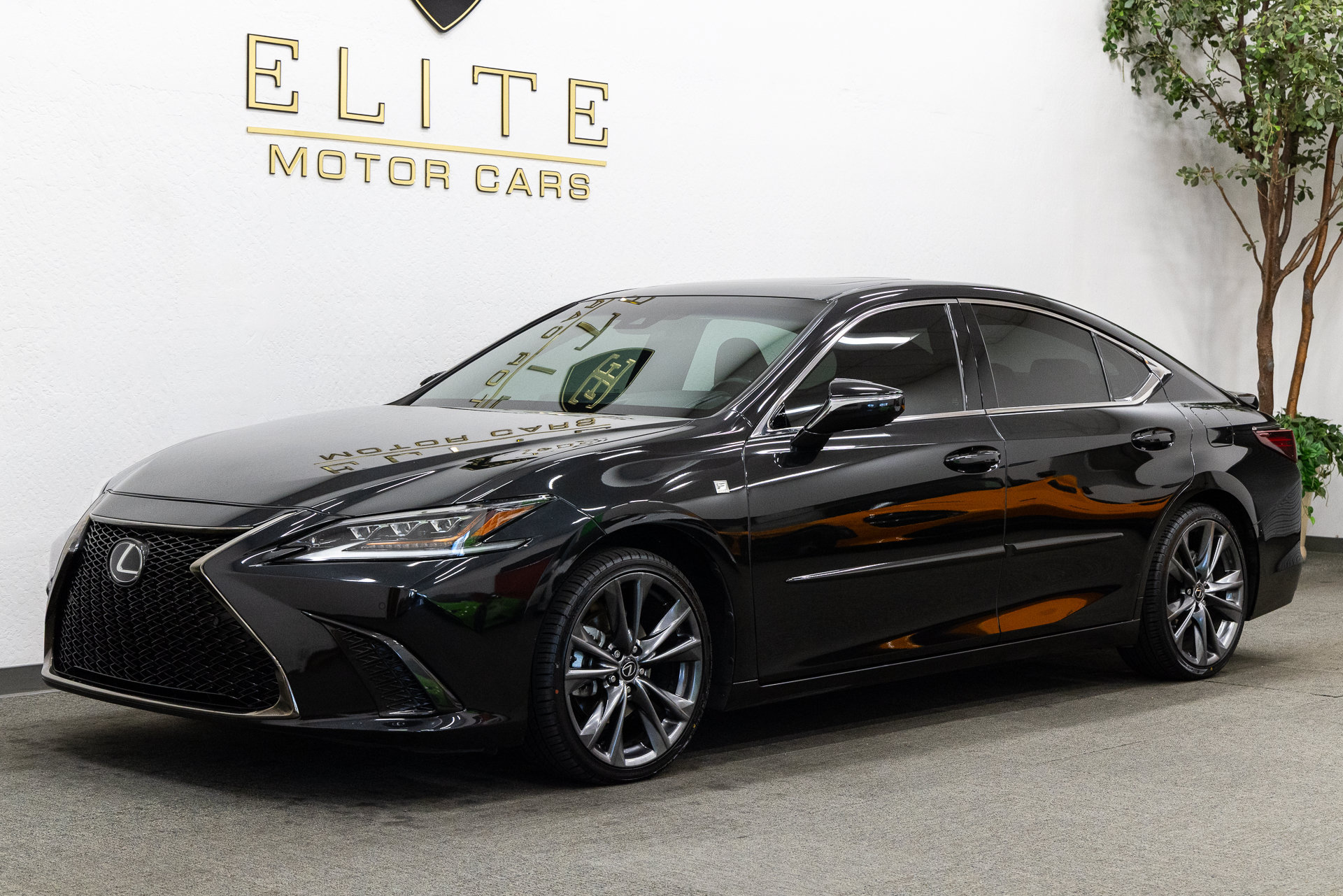 Used 2020 Lexus ES 350 F Sport w/ Accessory Package 2 FWD image 1