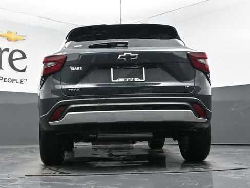 New 2026 Chevrolet Trax LT w/ LT Convenience Package FWD image 32