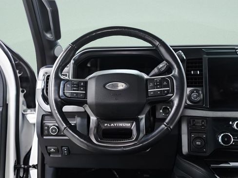Used 2025 Ford F450 Platinum w/ FX4 Off-Road Package image 9