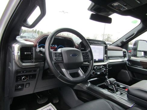 Used 2023 Ford F150 Lariat image 19