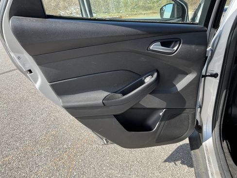 Used 2018 Ford Focus SE image 10