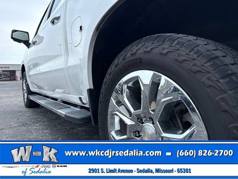 Used 2023 Chevrolet Silverado 1500 LTZ AWD/4WD image 14