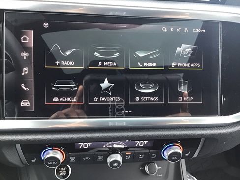 New 2025 Audi Q3 2.0T Premium image 16