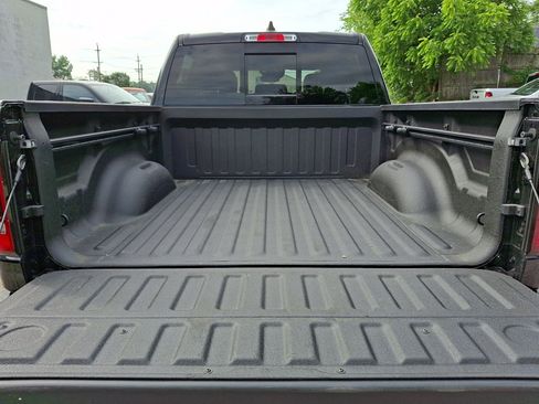 Used 2022 RAM 1500 Laramie AWD/4WD image 17