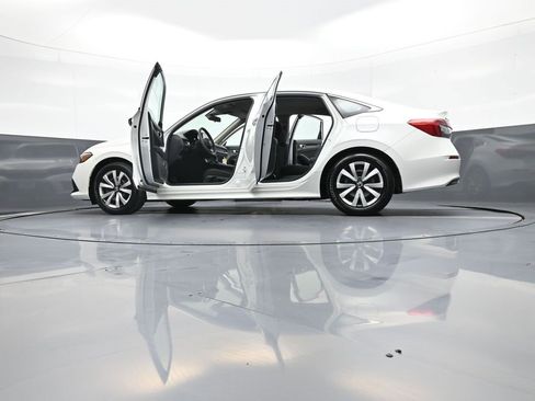 Used 2023 Honda Civic LX image 48