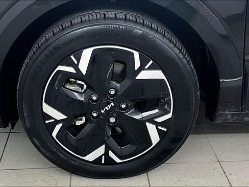 Used 2023 Kia Niro Wave image 34