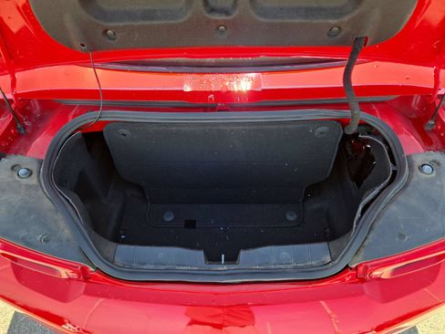 Used 2020 Chevrolet Camaro LT RWD image 12