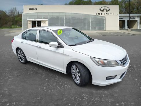 Used 2014 Honda Accord Sport image 2