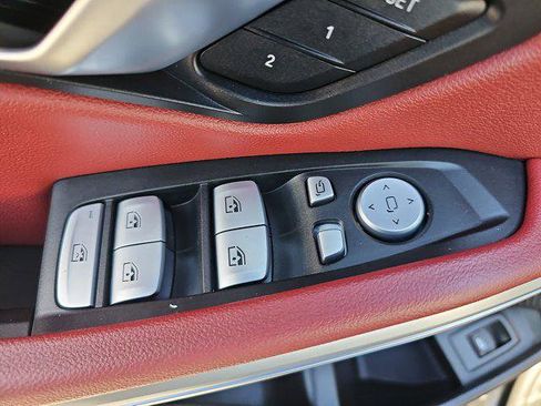 Used 2025 BMW 330i xDrive xDrive w/ M Sport Package image 28