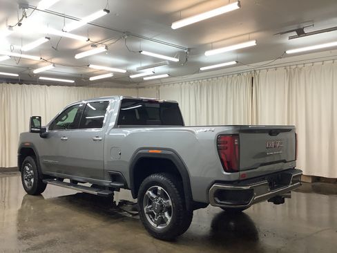 New 2026 GMC Sierra 2500 SLT w/ SLT Premium Package AWD/4WD image 8
